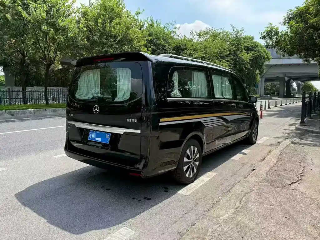 Mercedes-Benz Vito 2022 — фото 3