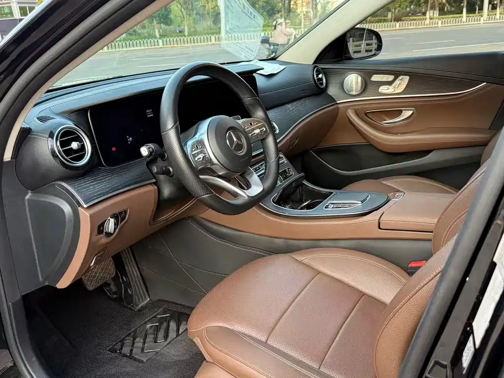 Mercedes-Benz E-Class 2019 — фото 4