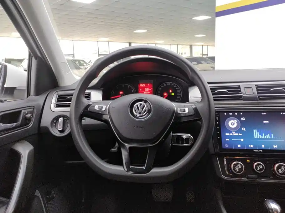 Volkswagen Santana 2018 — фото 15