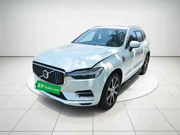 Volvo XC60 Plug-In Hybrid 2021