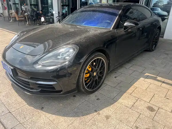 Porsche Panamera 2019