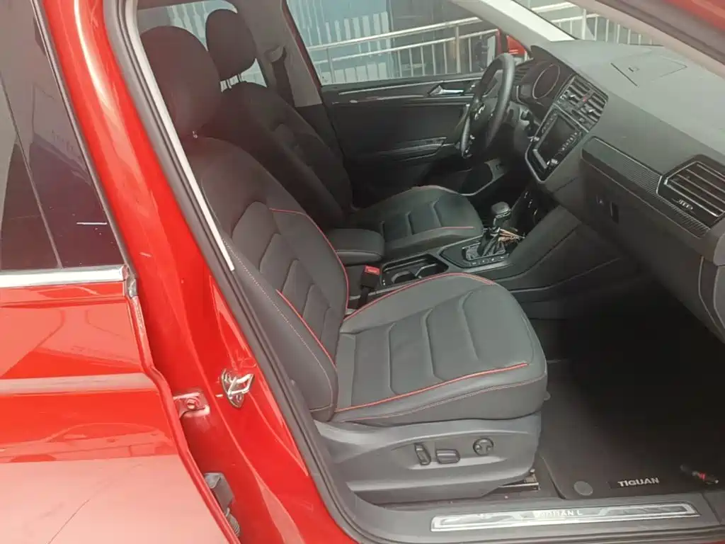 Volkswagen Tiguan L 2017 — фото 25
