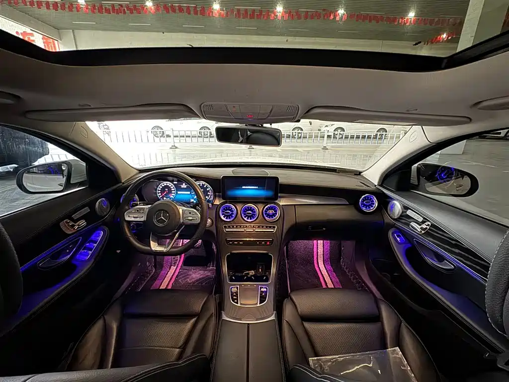 Mercedes-Benz C-Class 2019 — фото 17