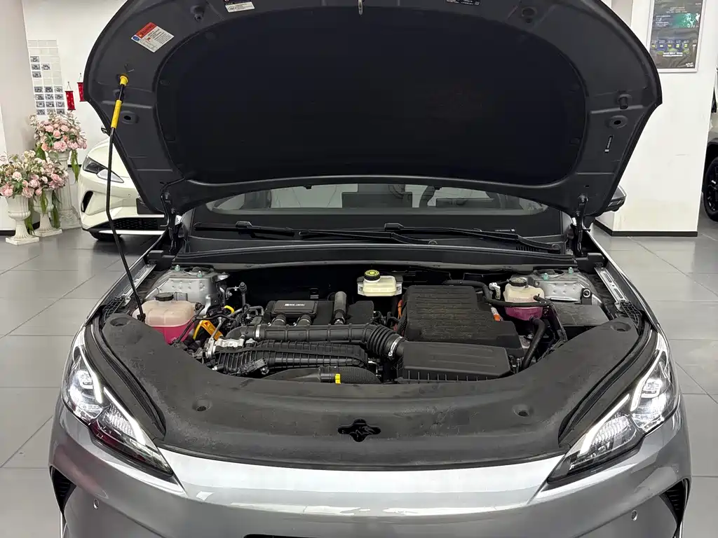BYD Seal 05 DM-i 2025 — фото 13