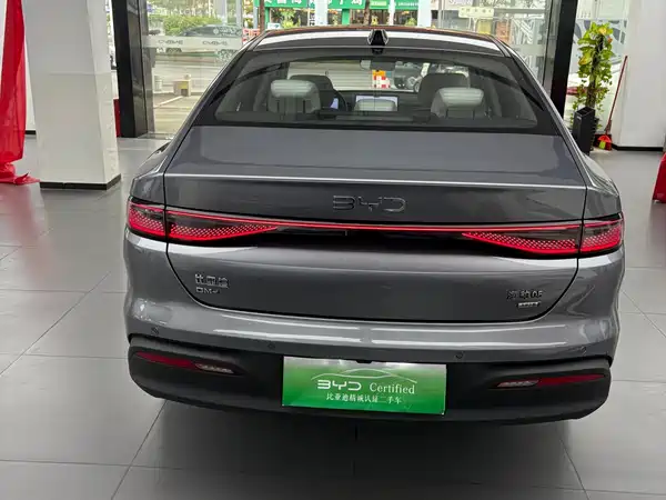 BYD Seal 05 DM-i 2025