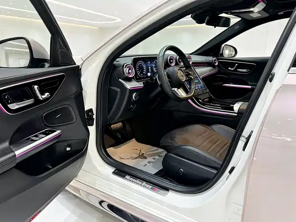 Mercedes-Benz C-Class 2022