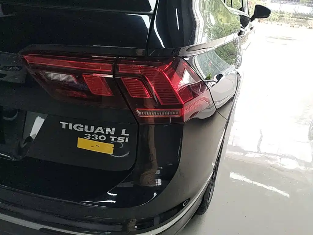 Volkswagen Tiguan L 2018 — фото 8