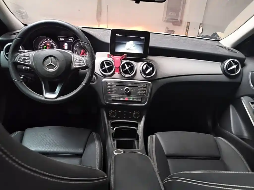 Mercedes-Benz GLA 2017 — фото 10