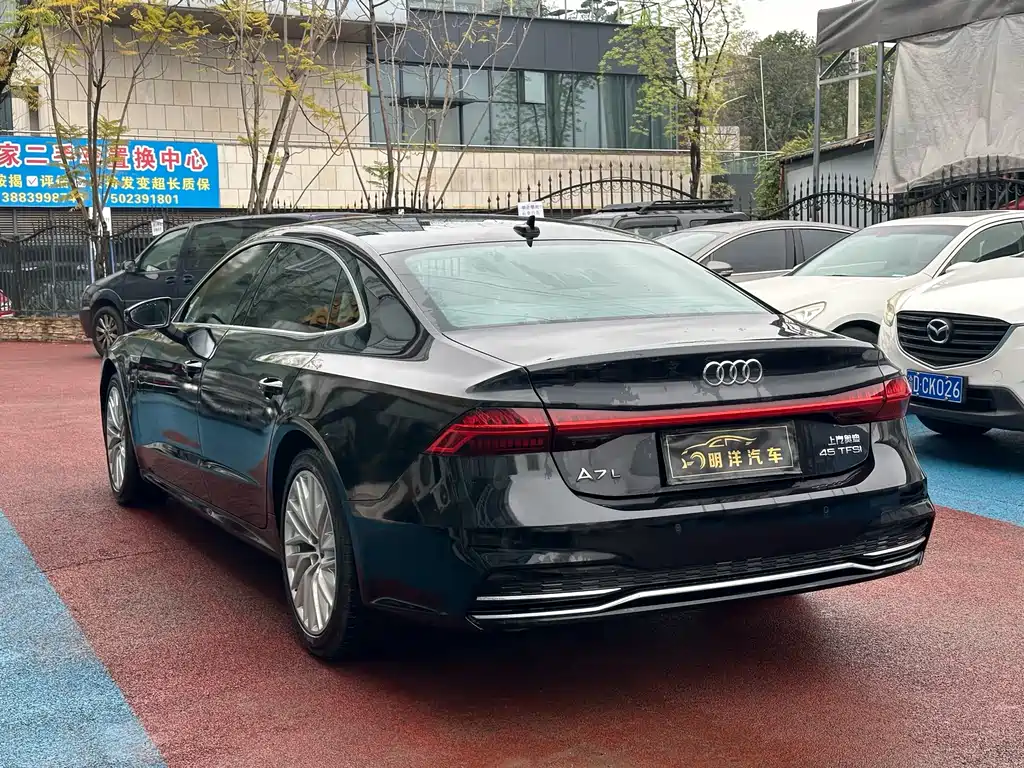 Audi A7L 2023 — фото 6