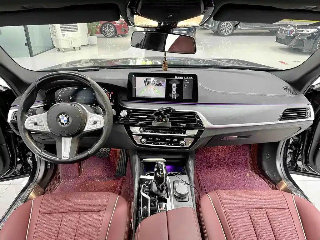 BMW 5 Series 2024