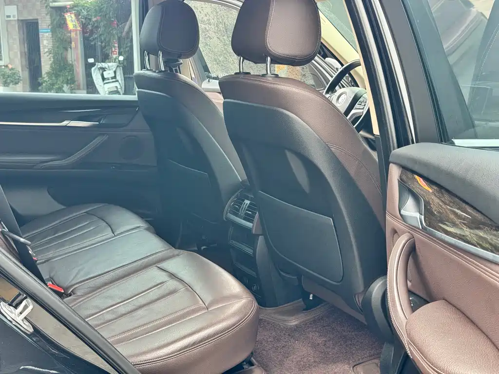 BMW X5 2015 — фото 12