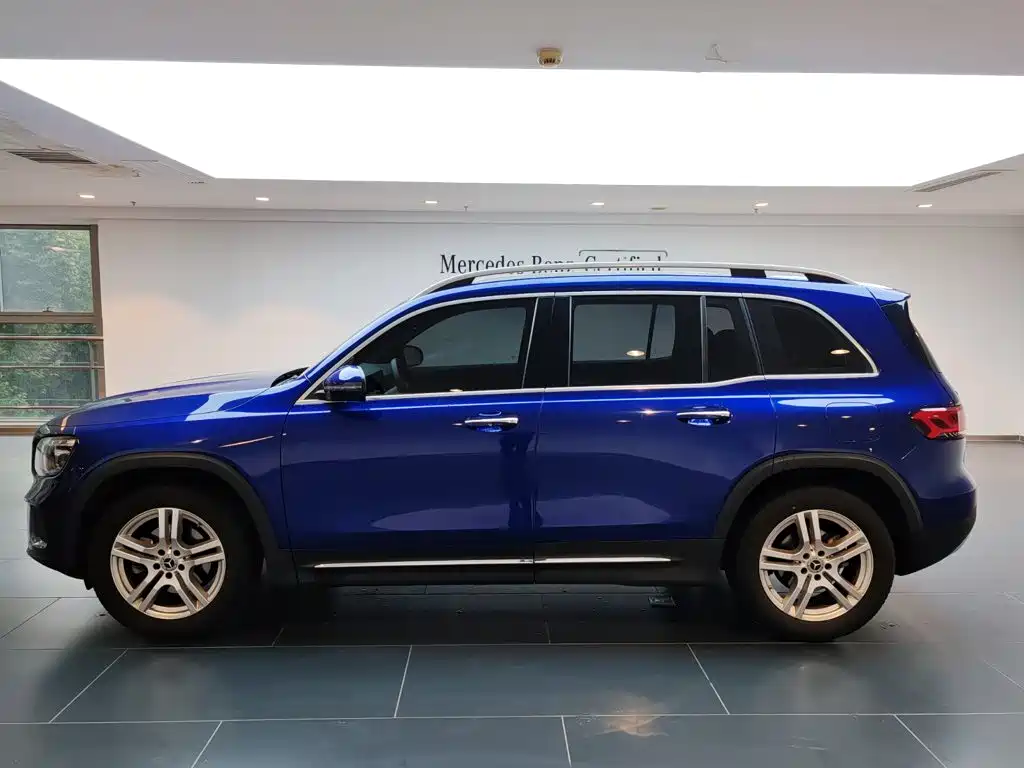 Mercedes-Benz GLB 2021