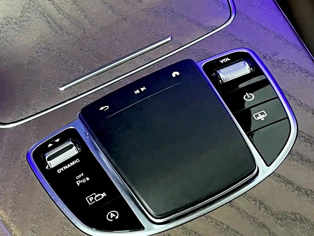 Mercedes-Benz E-Class 2022 — фото 12