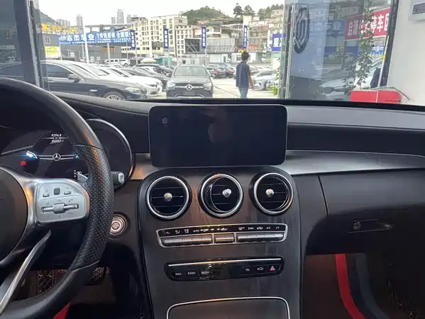 Mercedes-Benz C-Class 2020