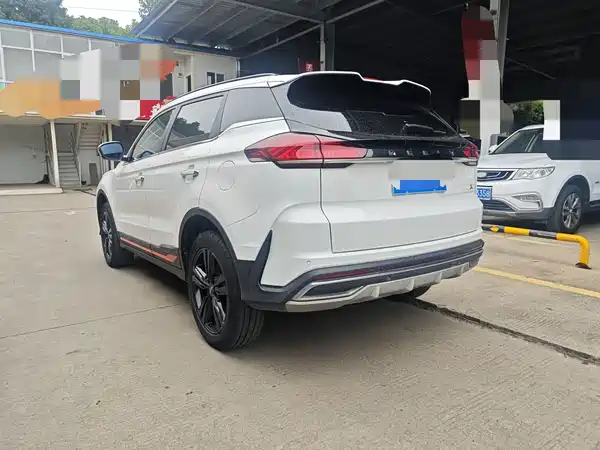 Geely Boyue 2022