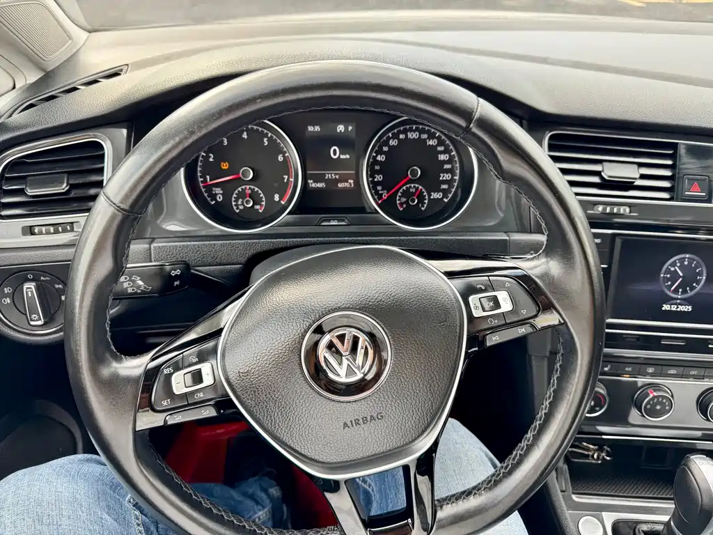 Volkswagen Golf 2018 — фото 4