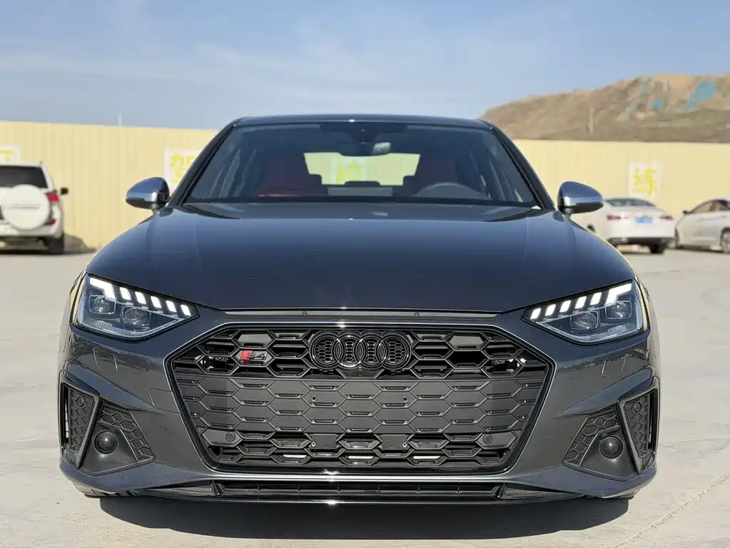 Audi S4 2024