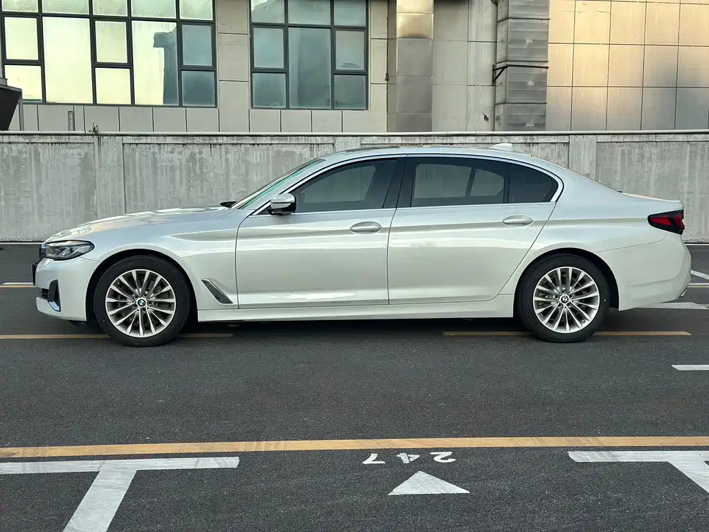 BMW 5 Series 2020