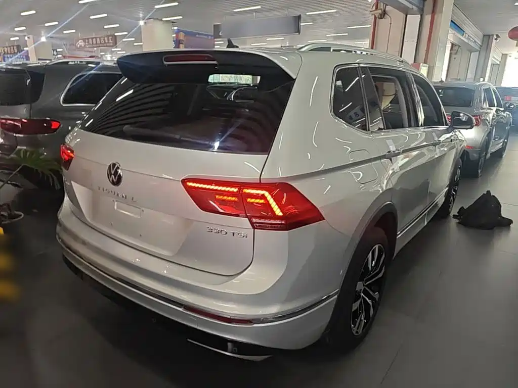 Volkswagen Tiguan L 2021 — фото 7