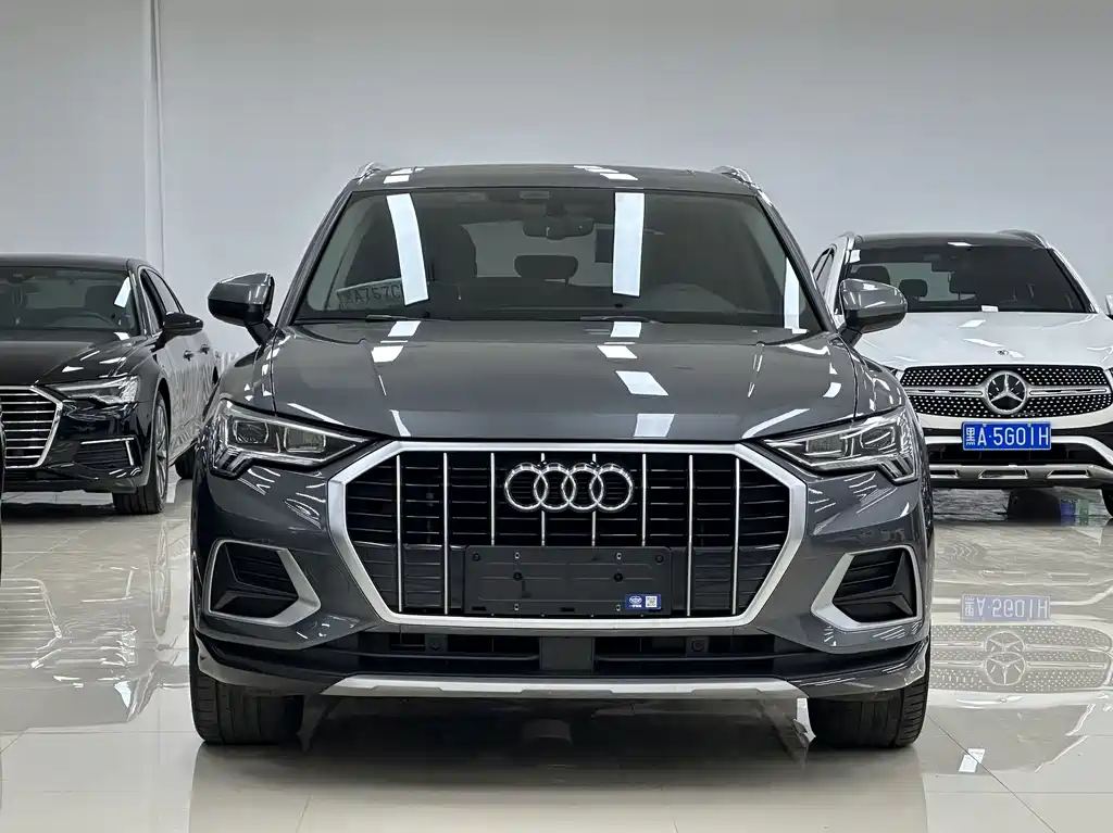 Audi Q3 2023 — фото 18