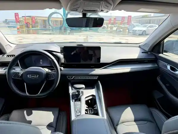 Geely Xingrui 2022