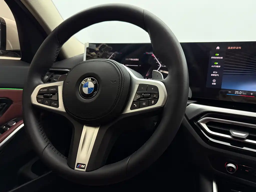 BMW 3 Series 2023 — фото 14