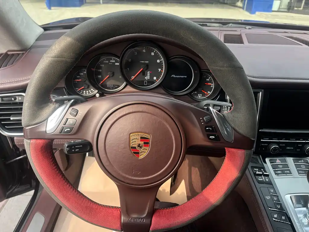 Porsche Panamera 2016 — фото 14