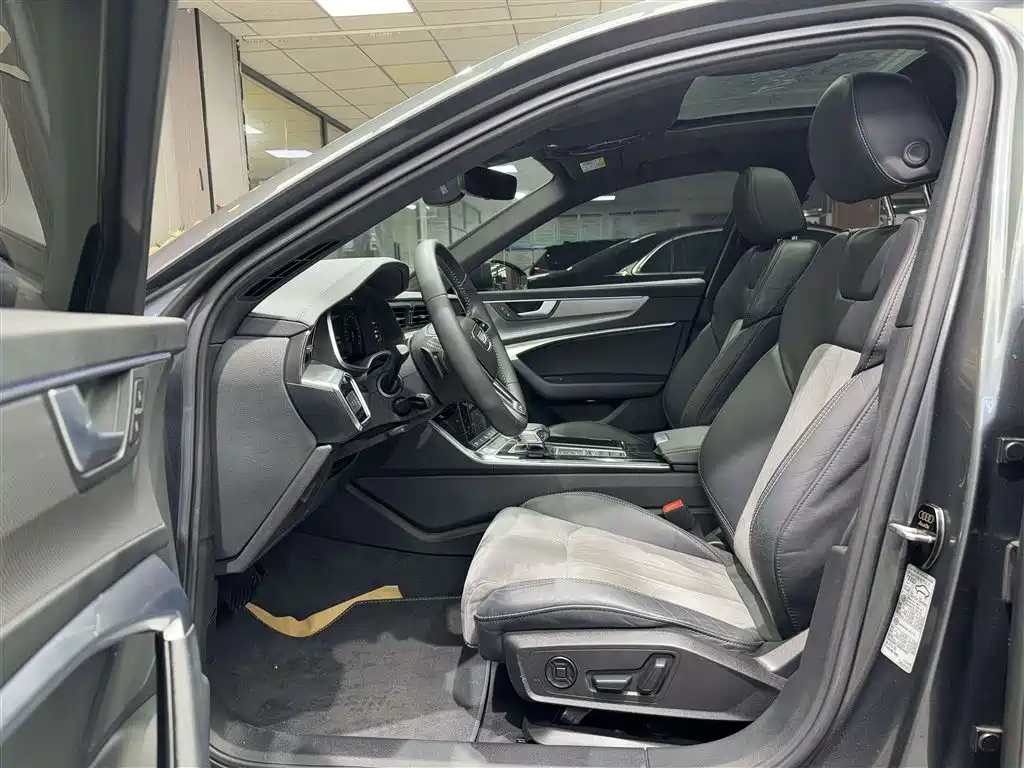Audi A6L 2021