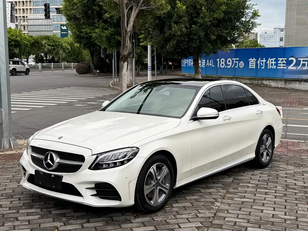 Mercedes-Benz C-Class 2019 — фото 1