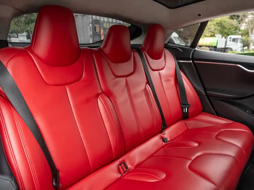 Tesla Model S 2017 — фото 14