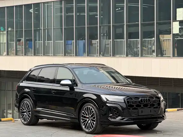 Audi SQ7 2024