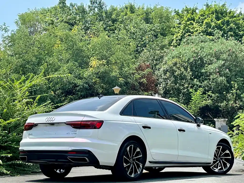Audi A4L 2024
