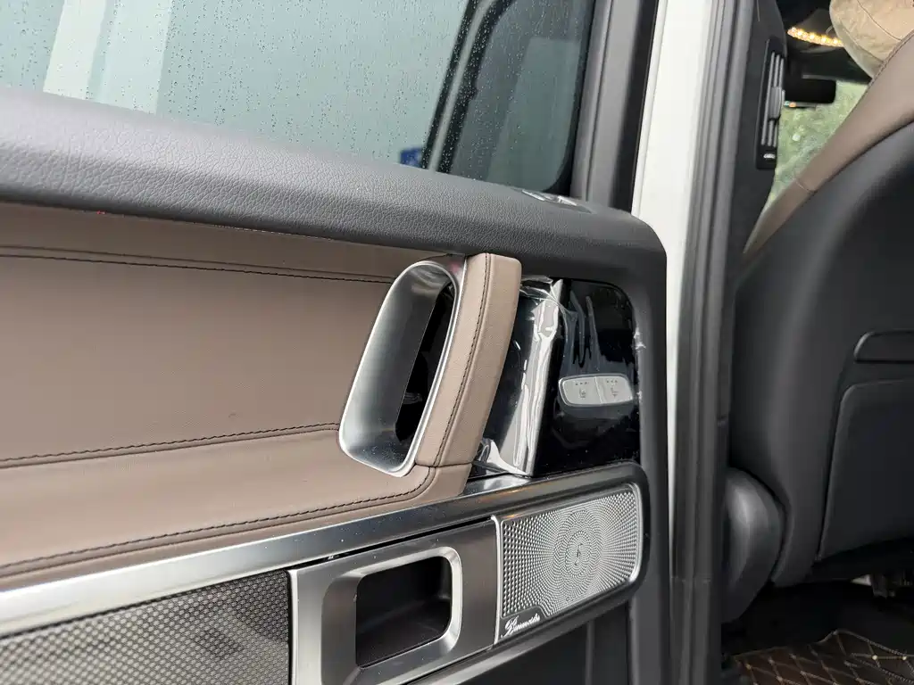 Mercedes-Benz G-Class 2022 — фото 10