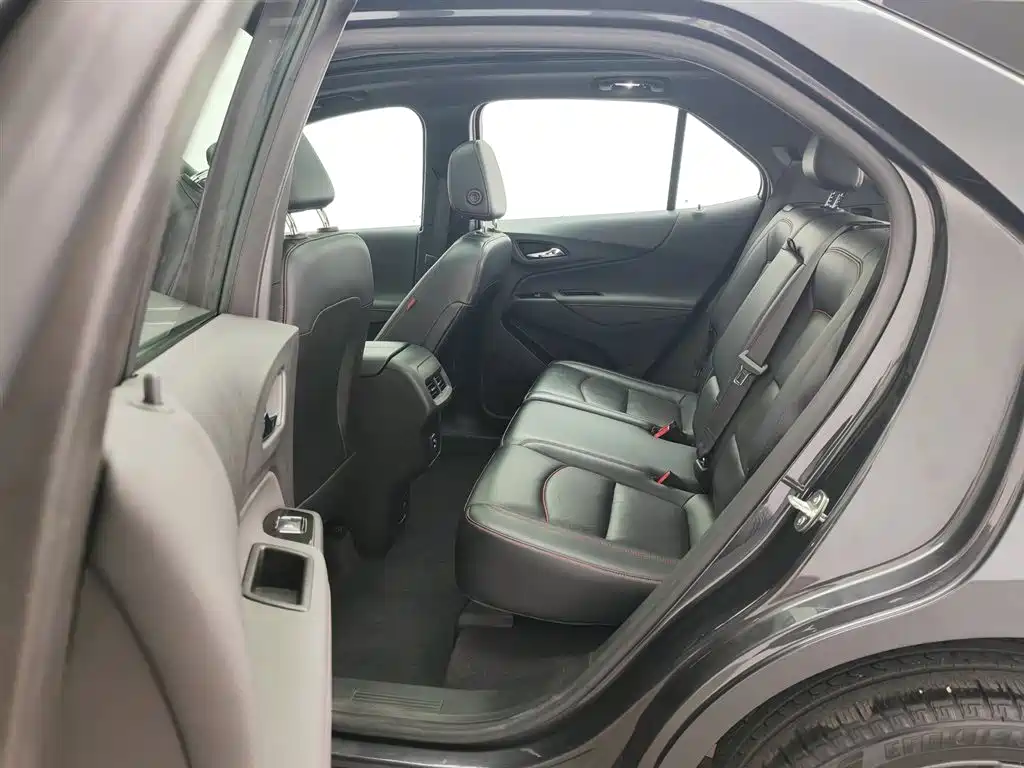 Chevrolet Equinox 2020 — фото 15