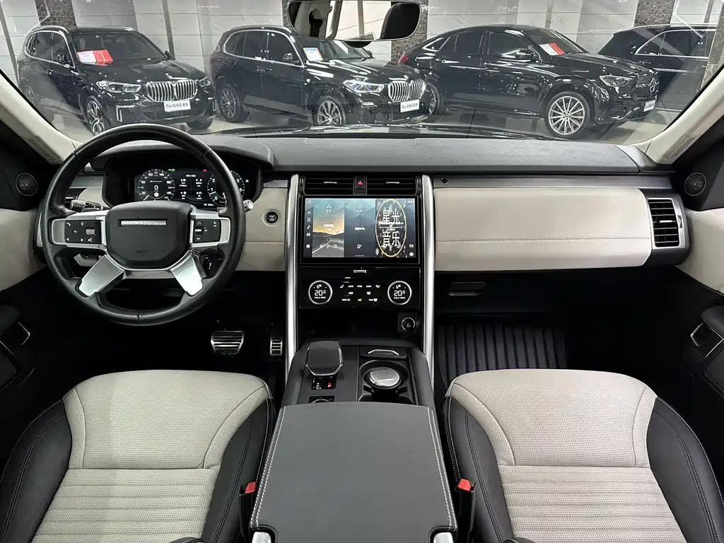 Land Rover Discovery 2022 — фото 18