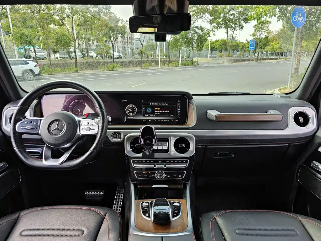 Mercedes-Benz G-Class 2022 — фото 13