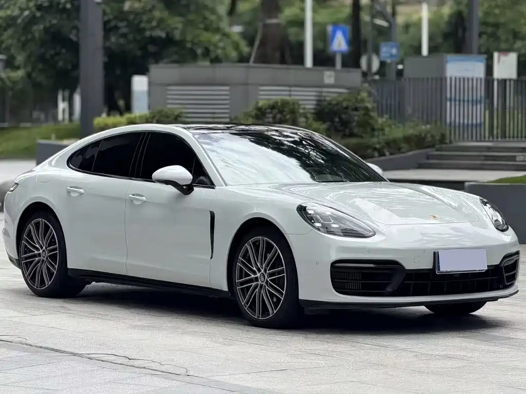 Porsche Panamera 2023 — фото 3