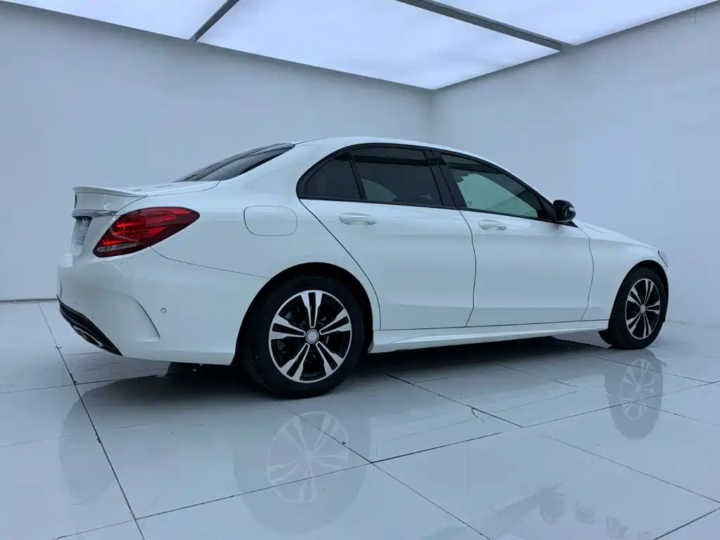 Mercedes-Benz C-Class 2017 — фото 6