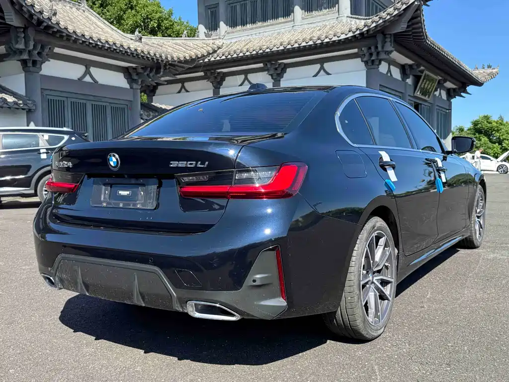 BMW 3 Series 2023