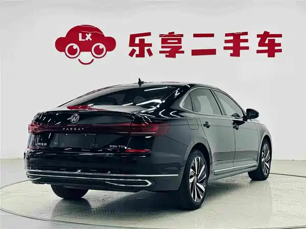 Volkswagen Passat 2022