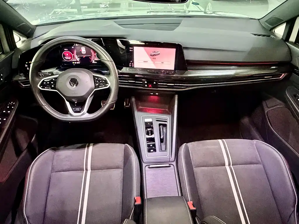 Volkswagen Golf 2023