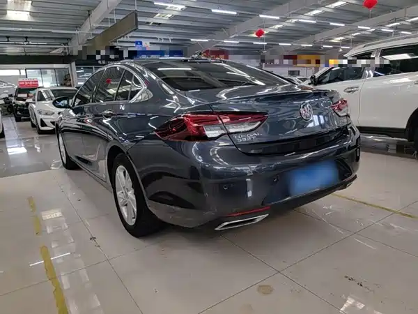 Buick Regal 2021