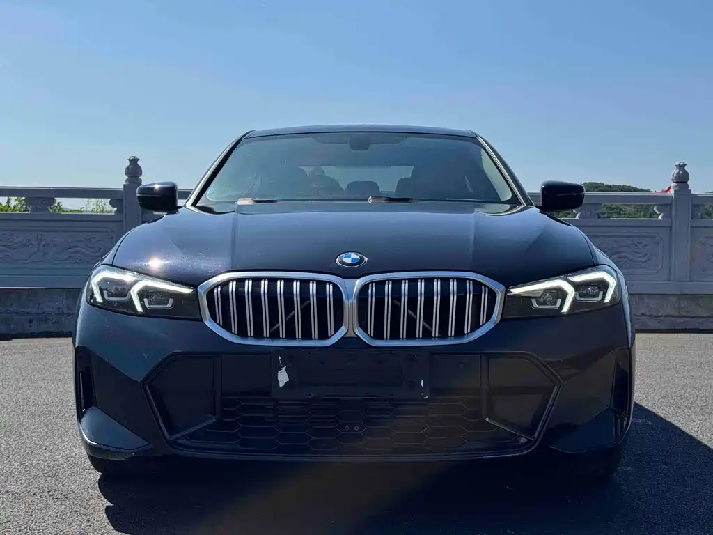 BMW 3 Series 2023