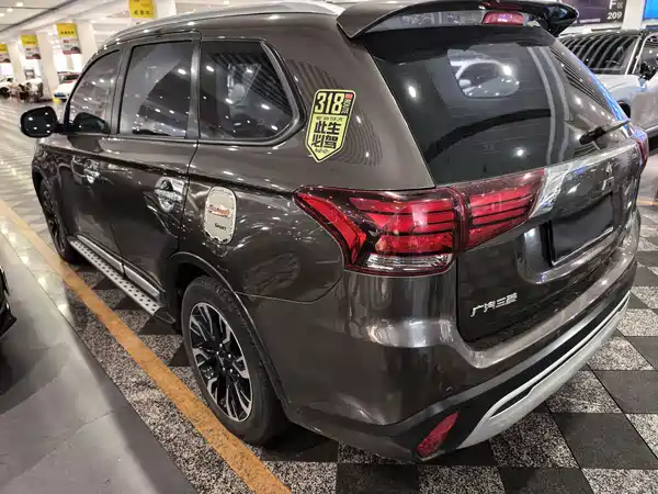Mitsubishi Outlander 2019