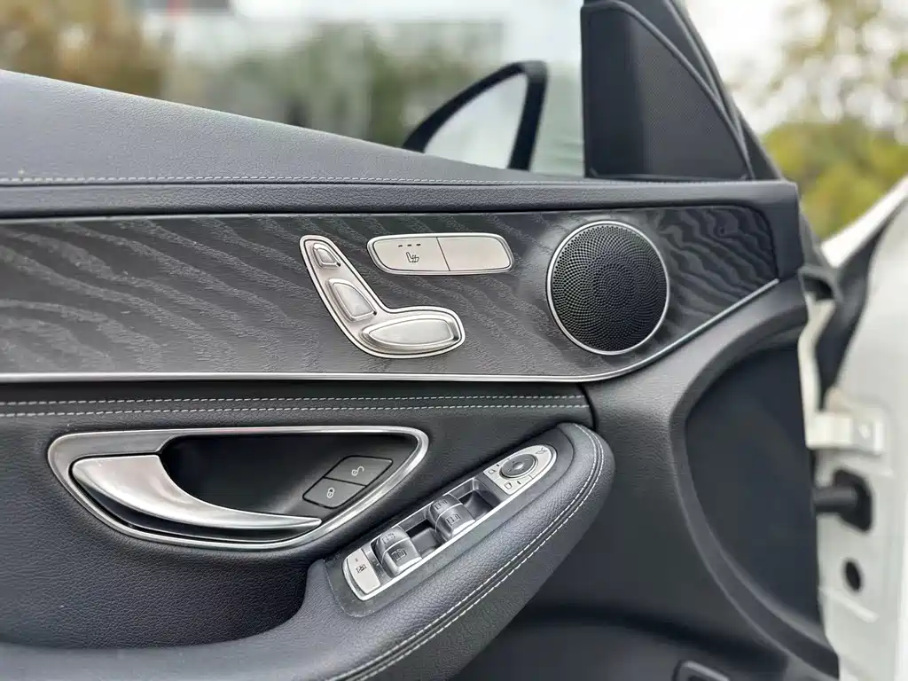 Mercedes-Benz C-Class 2017 — фото 16