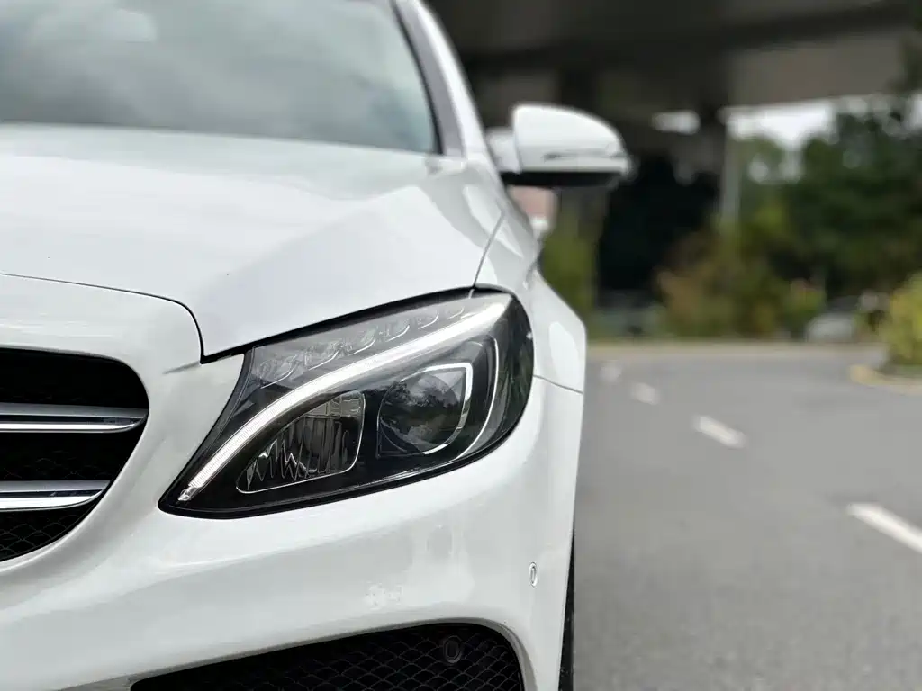Mercedes-Benz C-Class 2017 — фото 17