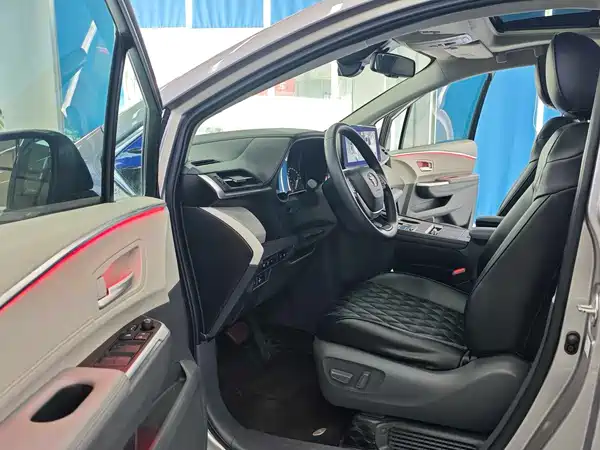 Toyota Sienna 2022