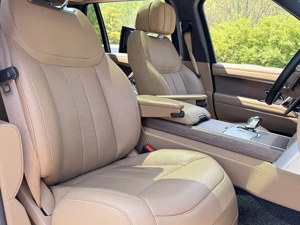 Land Rover Range Rover 2024 — фото 13