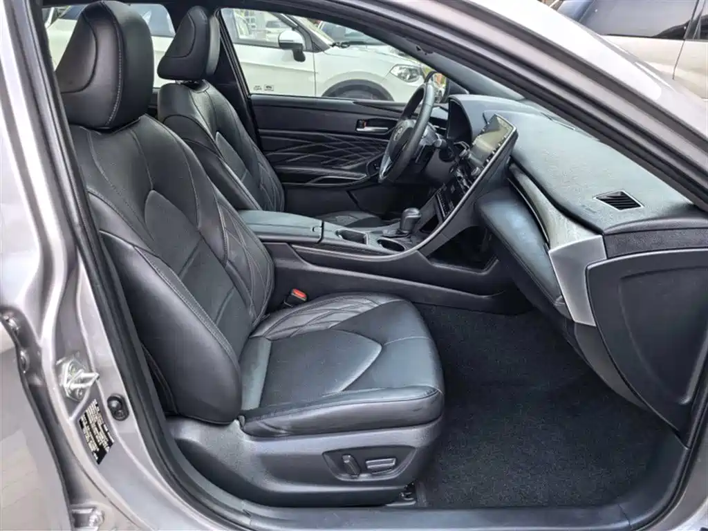 Toyota Avalon 2019 — фото 15