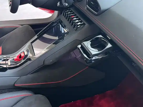 Lamborghini Huracan 2019